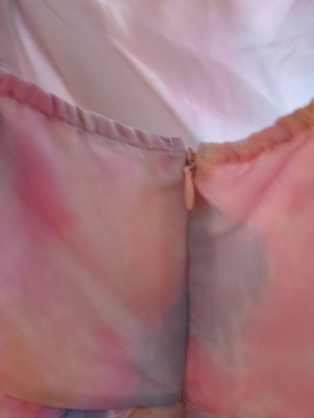 Ladies Pink Pastel Princess Vacation Summer Dress with Puffy Sleeves - Picture 7 of 9